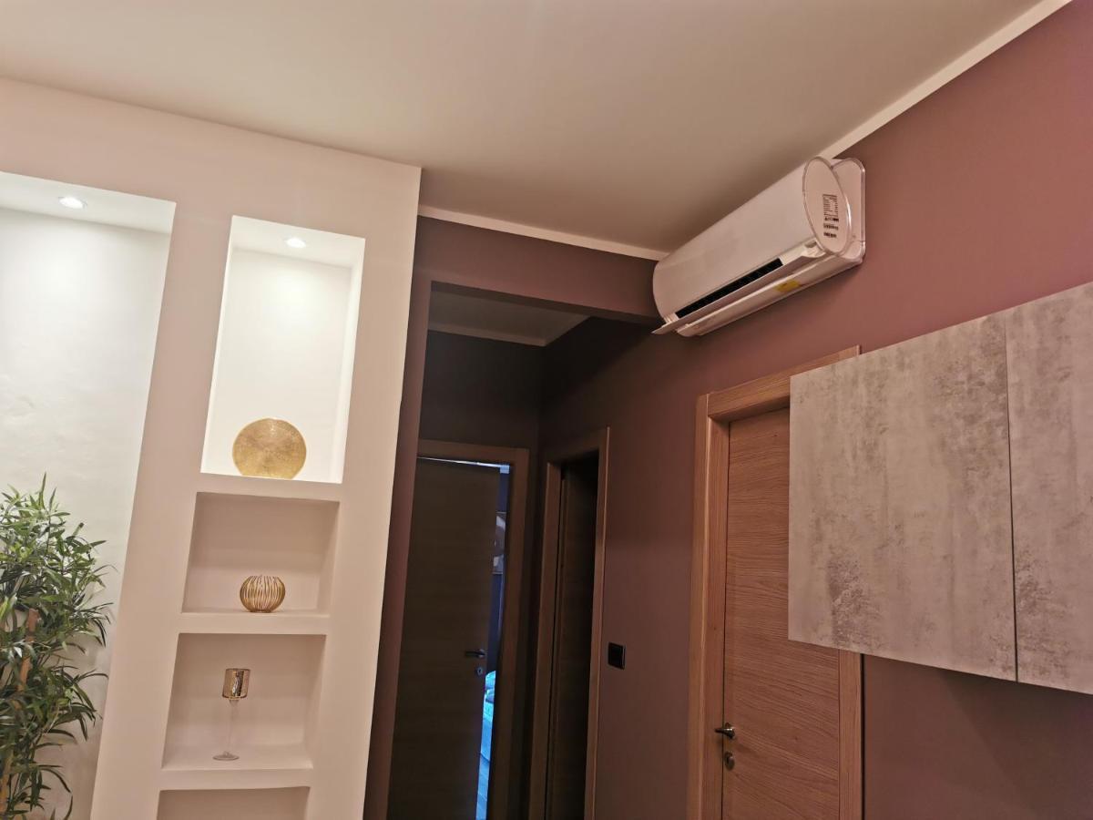 Apartment Vacancy 3 - Elegant & Romantic House With A View Of Piazza Vittorio/gran Madre *