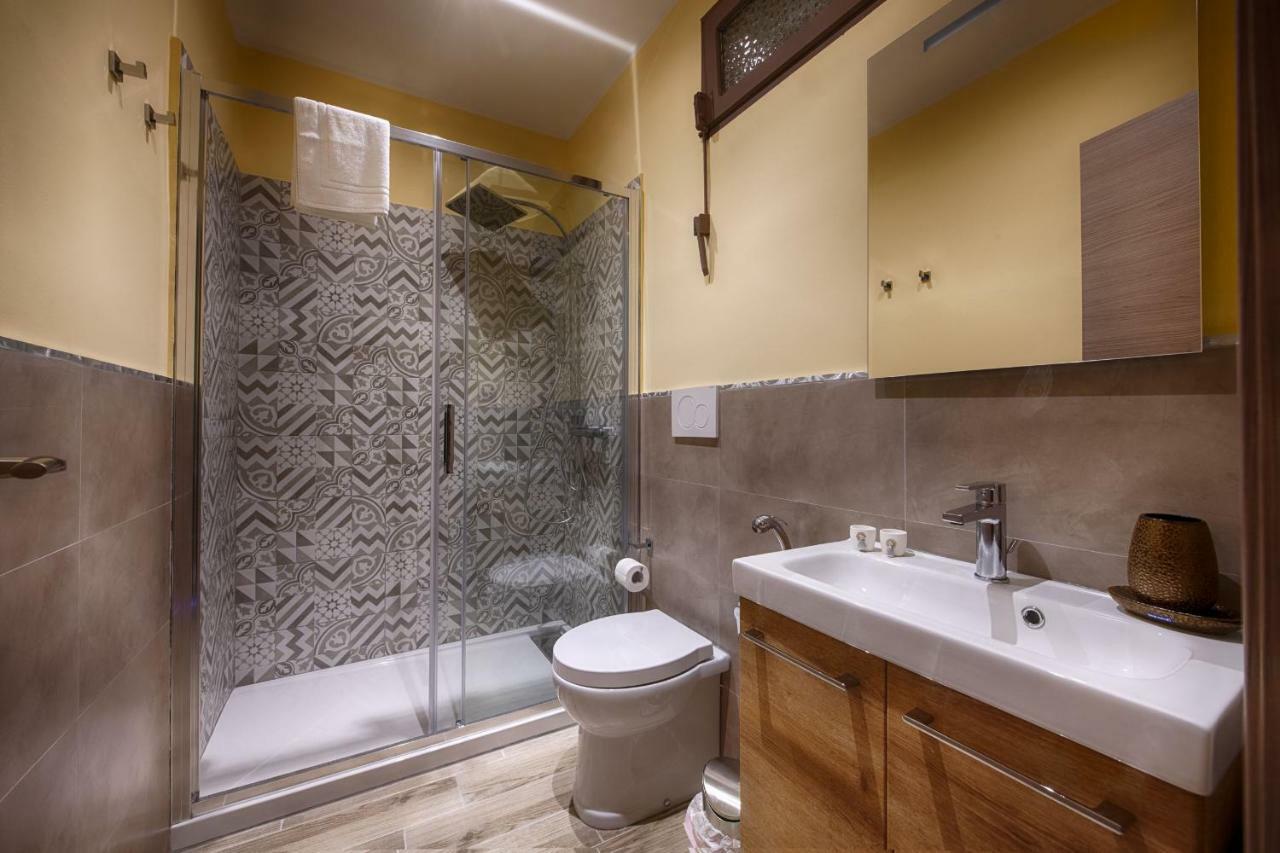 Vacancy 3 - Elegant & Romantic House With A View Of Piazza Vittorio/gran Madre *
